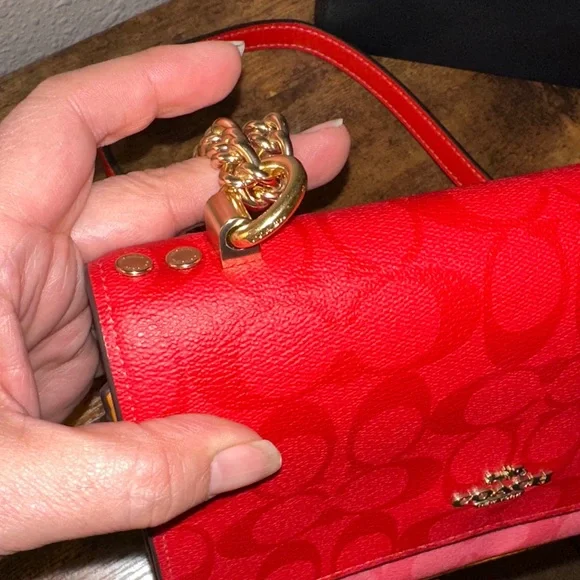 Coach Klare Crossbody Bag in Blocked Signature Canvas. - Picture 9 of 10